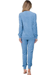 Blauw | achter | Achteraanzicht op model, lichtblauw – Pastunette badstof dames pyjama met boordjes - Lichtblauw - Blue Cottage