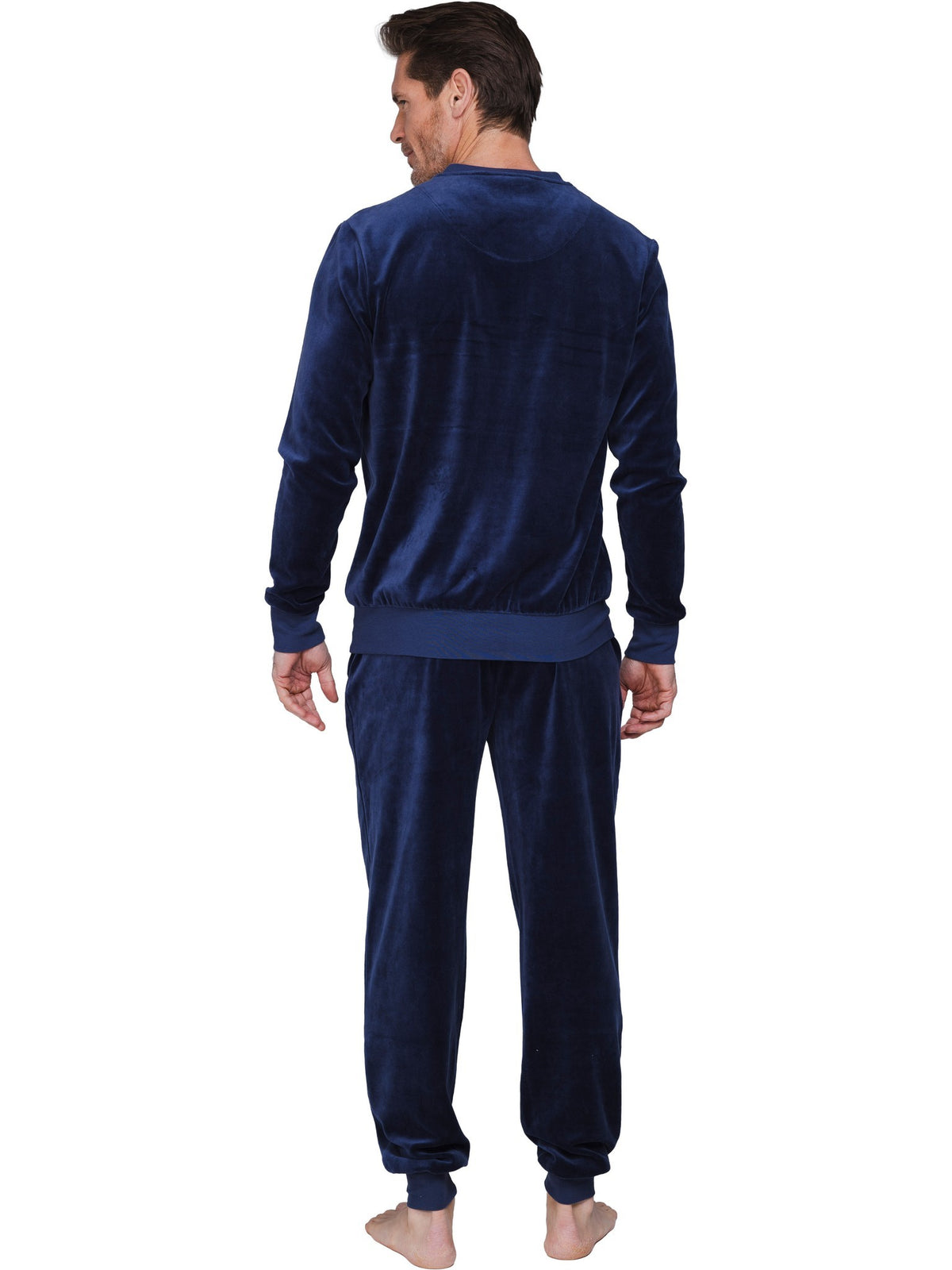 Donkerblauw | achter | Achteraanzicht op model, donkerblauw – Pastunette velours heren pyjama met V-hals - Donkerblauw - Northern Nights