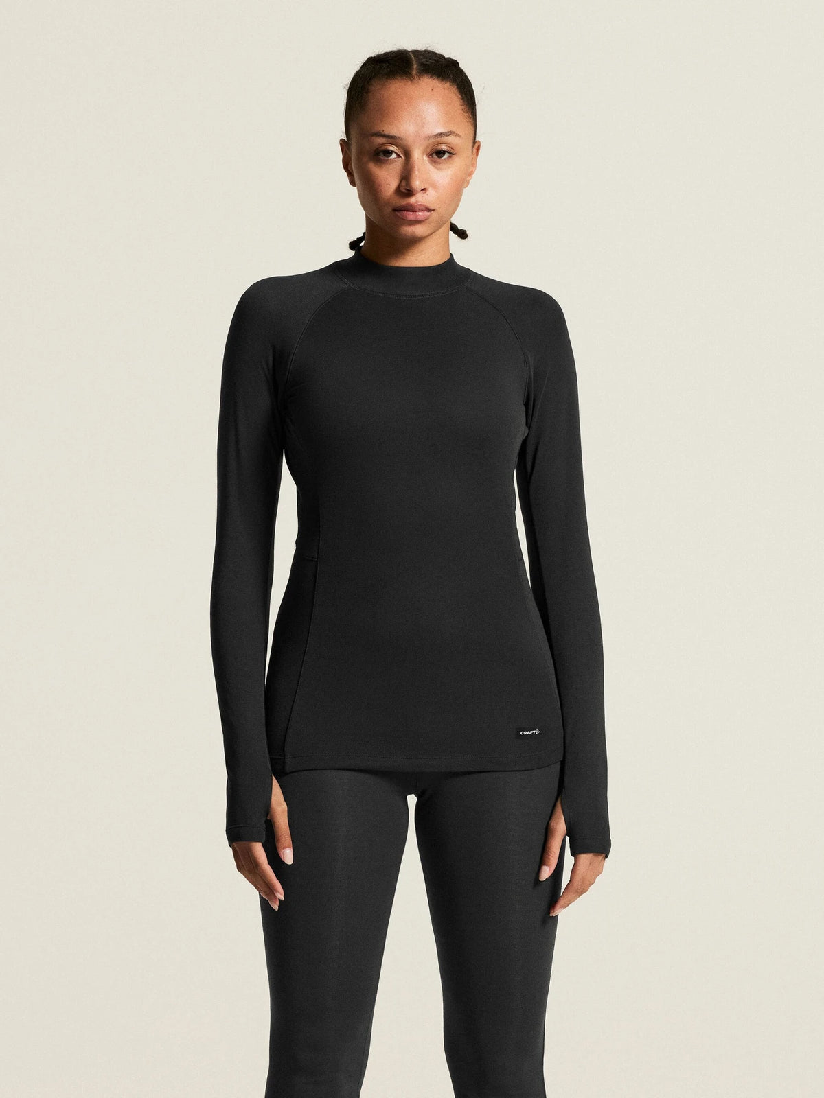 Zwart | voor | Vooraanzicht op model, zwart – Craft thermoshirt dames lange mouw - Thermal Baselayer