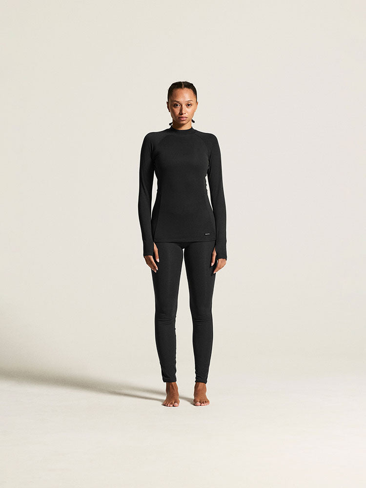 Zwart | sfeer | Op model met bijpassend shirt, zwart – Craft thermobroek dames - Thermal Baselayer