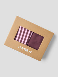 Catawba Grape | packshot | Pyjama in cadeaudoos, catawba grape – Name it meisjes pyjama in cadeaudoos - Catawba Grape