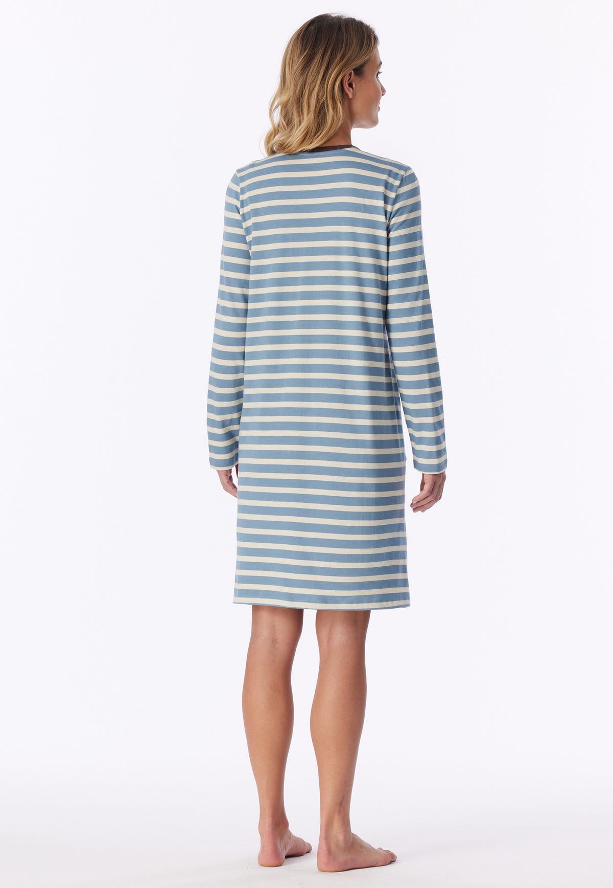 Greyblue | achter | Achteraanzicht op model, grijsblauw gestreept – Schiesser Dames Nachthemd lange mouw - Casual Essentials