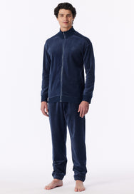 Deep Sea Blue | voor | Vooraanzicht op model, deep sea blue – Schiesser velours heren huispak met rits - Oversized - Casual Nightwear