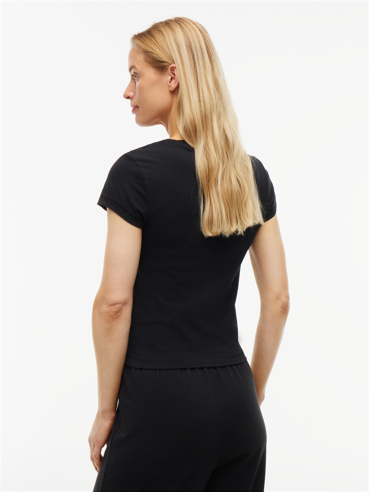 Black | achter | Achteraanzicht op model, zwart – Tommy Hilfiger 3-pack dames T-shirts korte mouw - Heritage