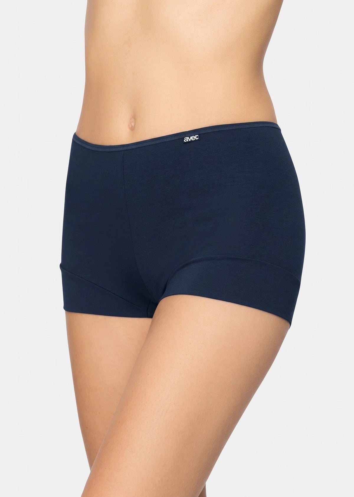 Marino | voor | Vooraanzicht op model, marino – Avet 3844 dames boxershort microfiber
