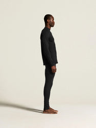 Zwart | zij | Zijaanzicht op model, zwart – Craft thermoset heren shirt en broek - Thermal Baselayer
