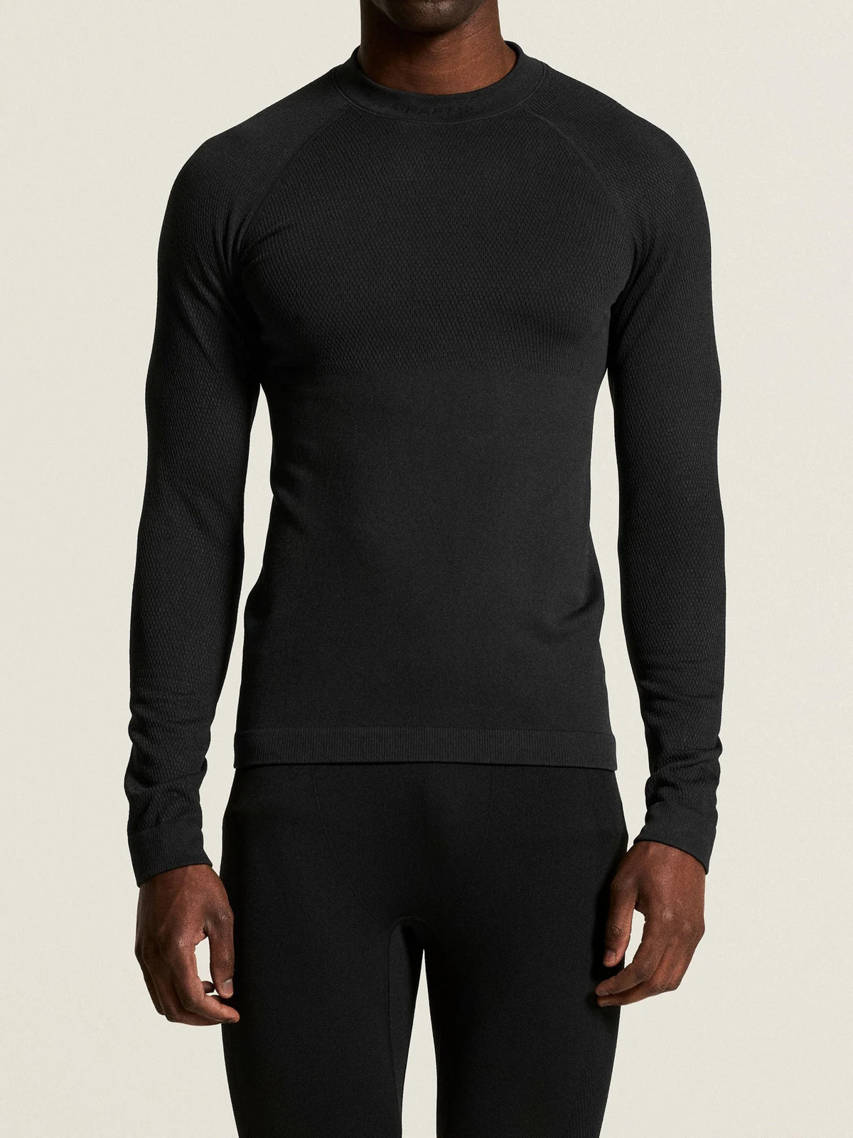 Zwart | voor | Vooraanzicht op model, zwart – Craft extra warm thermoshirt heren lange mouw - Warm Comfort