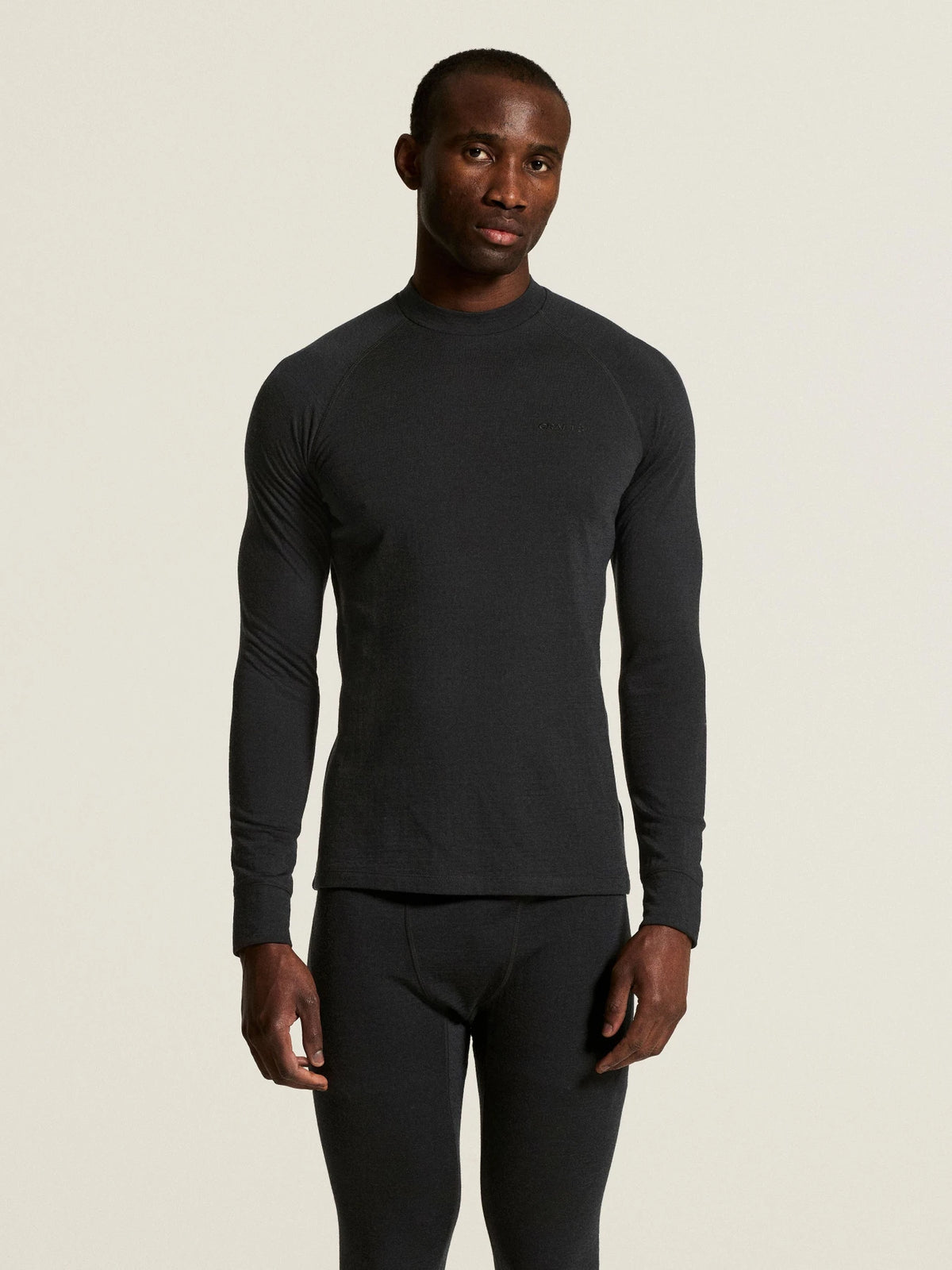 Zwart | voor | Vooraanzicht op model, zwart – Craft merino wollen thermoshirt heren lange mouw - Wool Comfort