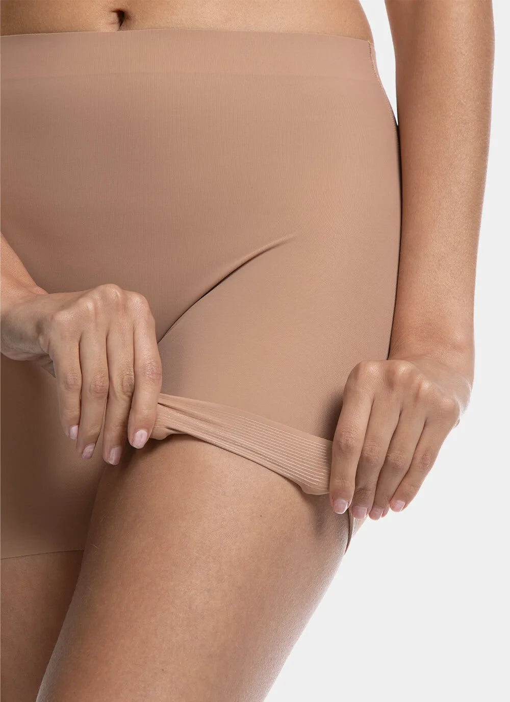 Magic Magic corrigerende naadloze short - Invisible