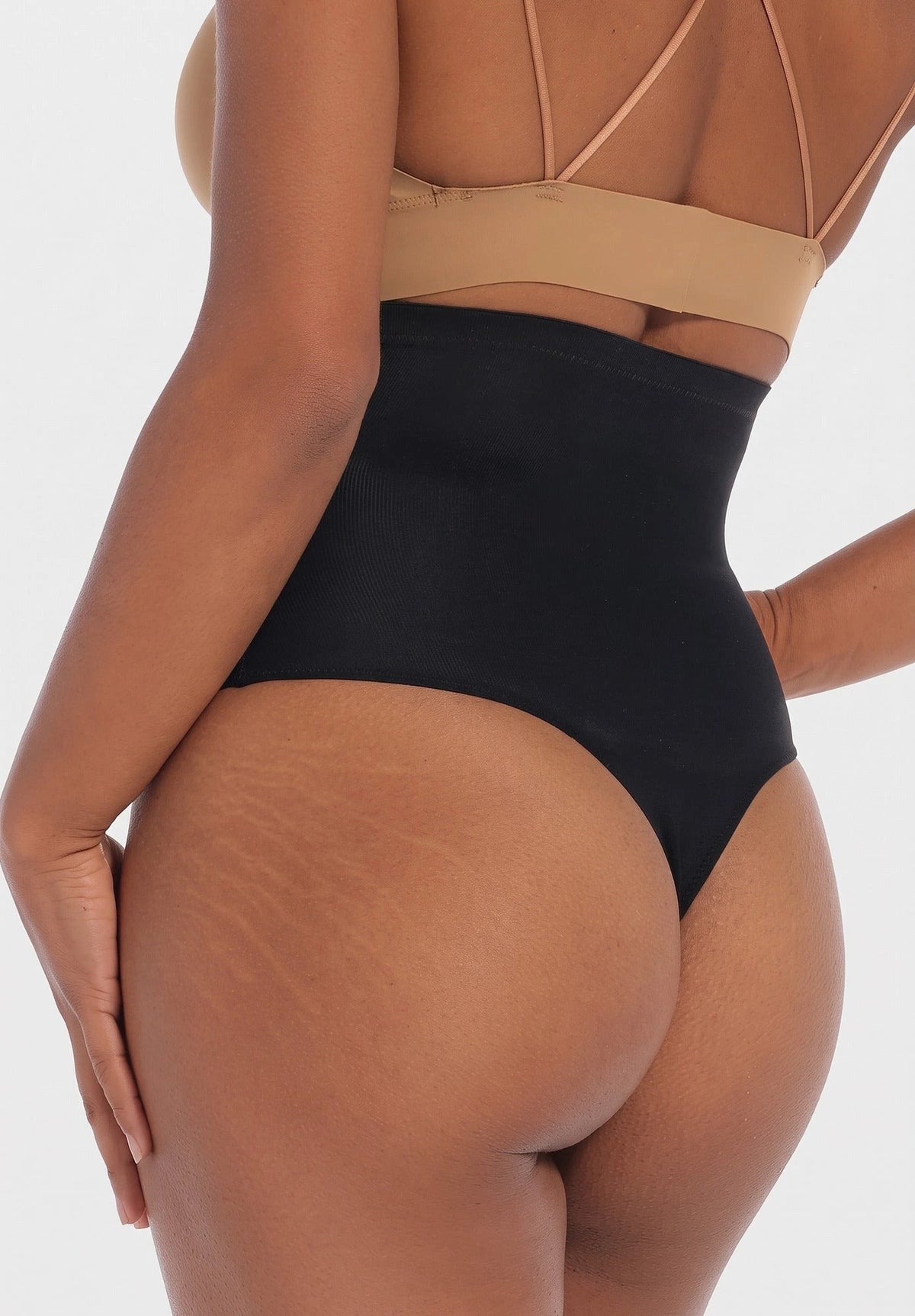 Magic Magic corrigerende string hoog - Hi Waist Thong