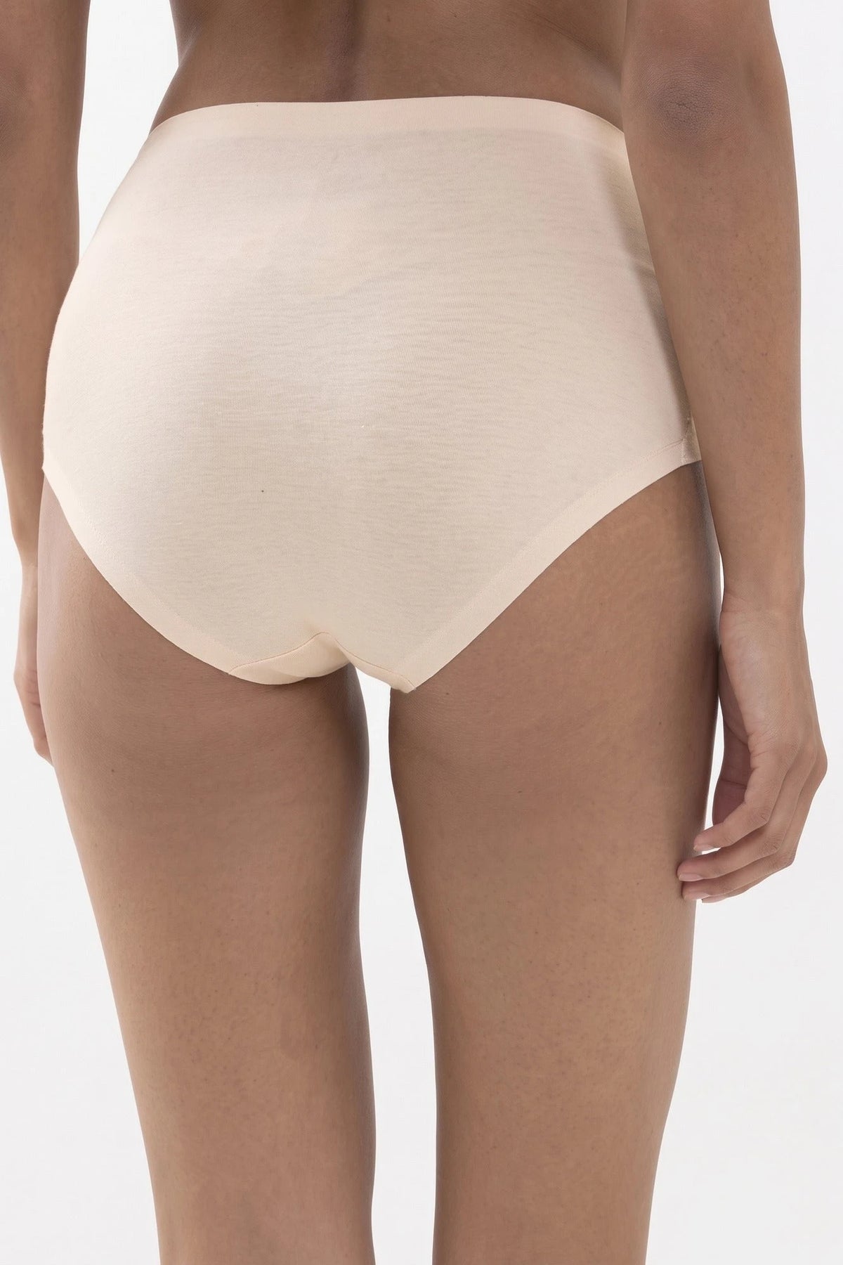 Creme | achter | Achteraanzicht op model, creme – Mey Natural naadloze dames taille slip - Invisible