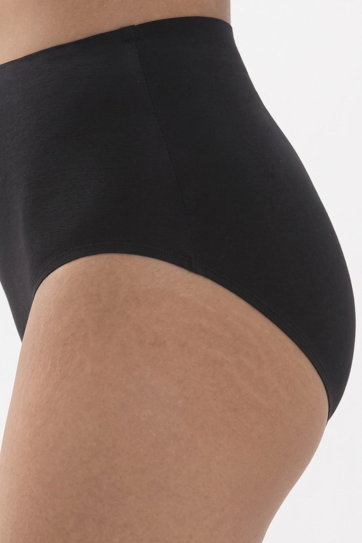 Zwart | achter | Achteraanzicht op model, zwart – Mey Natural naadloze dames taille slip - Invisible