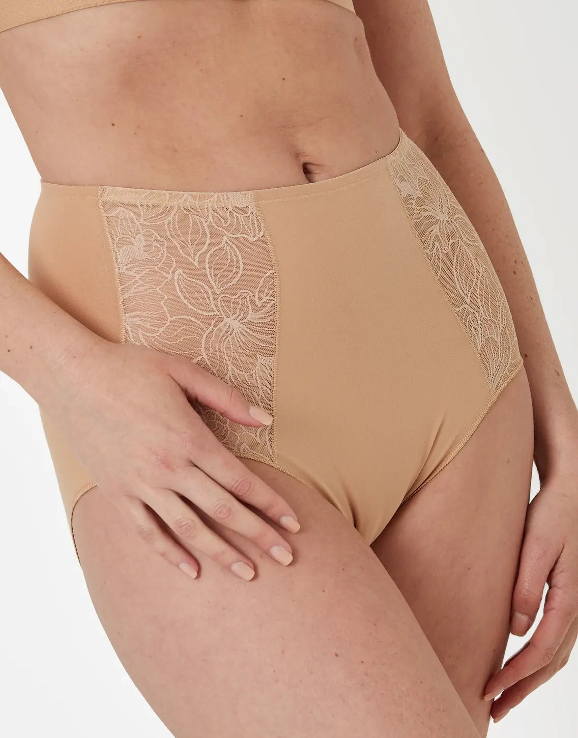Nina von C Nina von C Corrigerend ondergoed buik - Kanten slip
