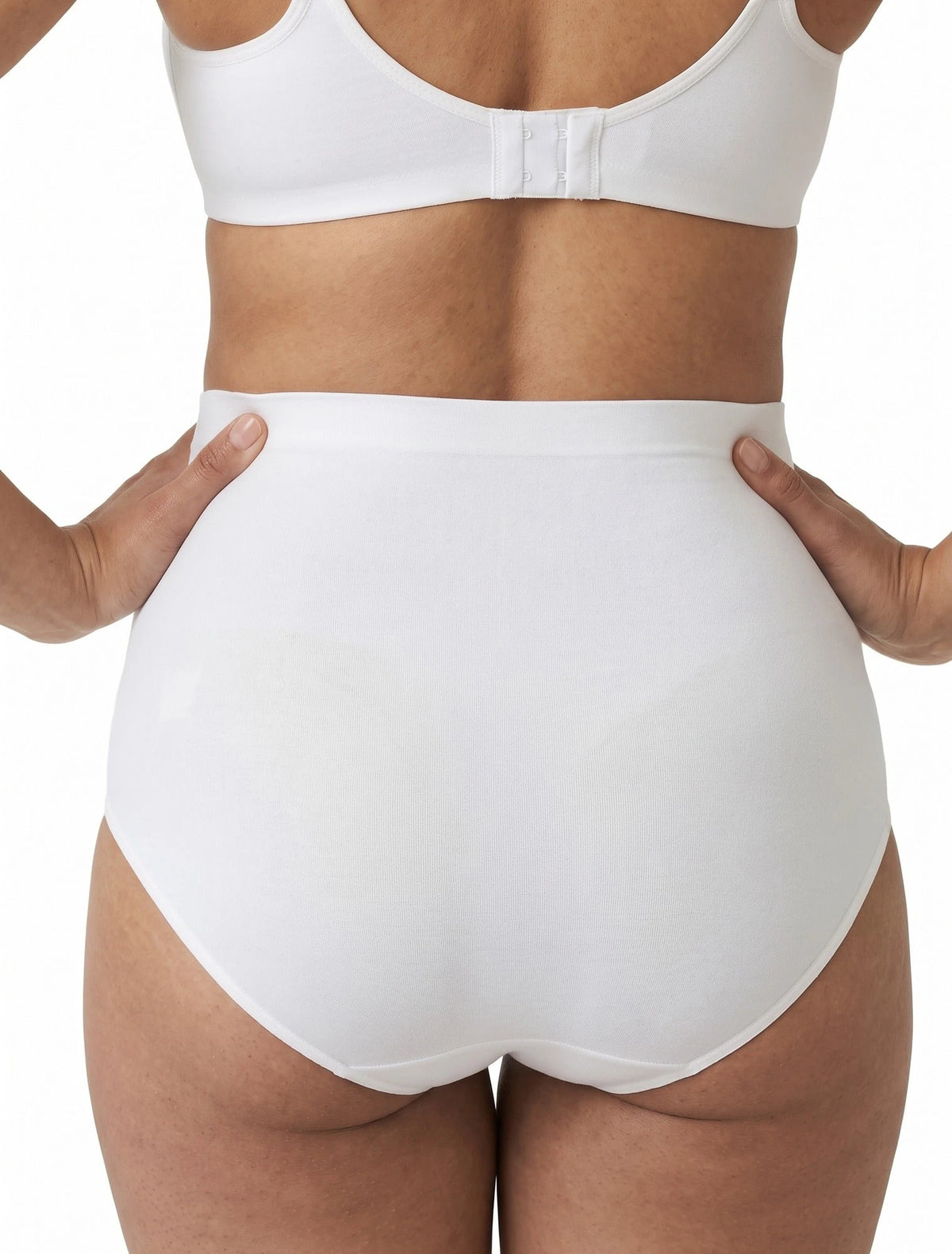 Wit | voor | Vooraanzicht op model met top, wit – Perini dames Maxi/Taille slip elastische katoen