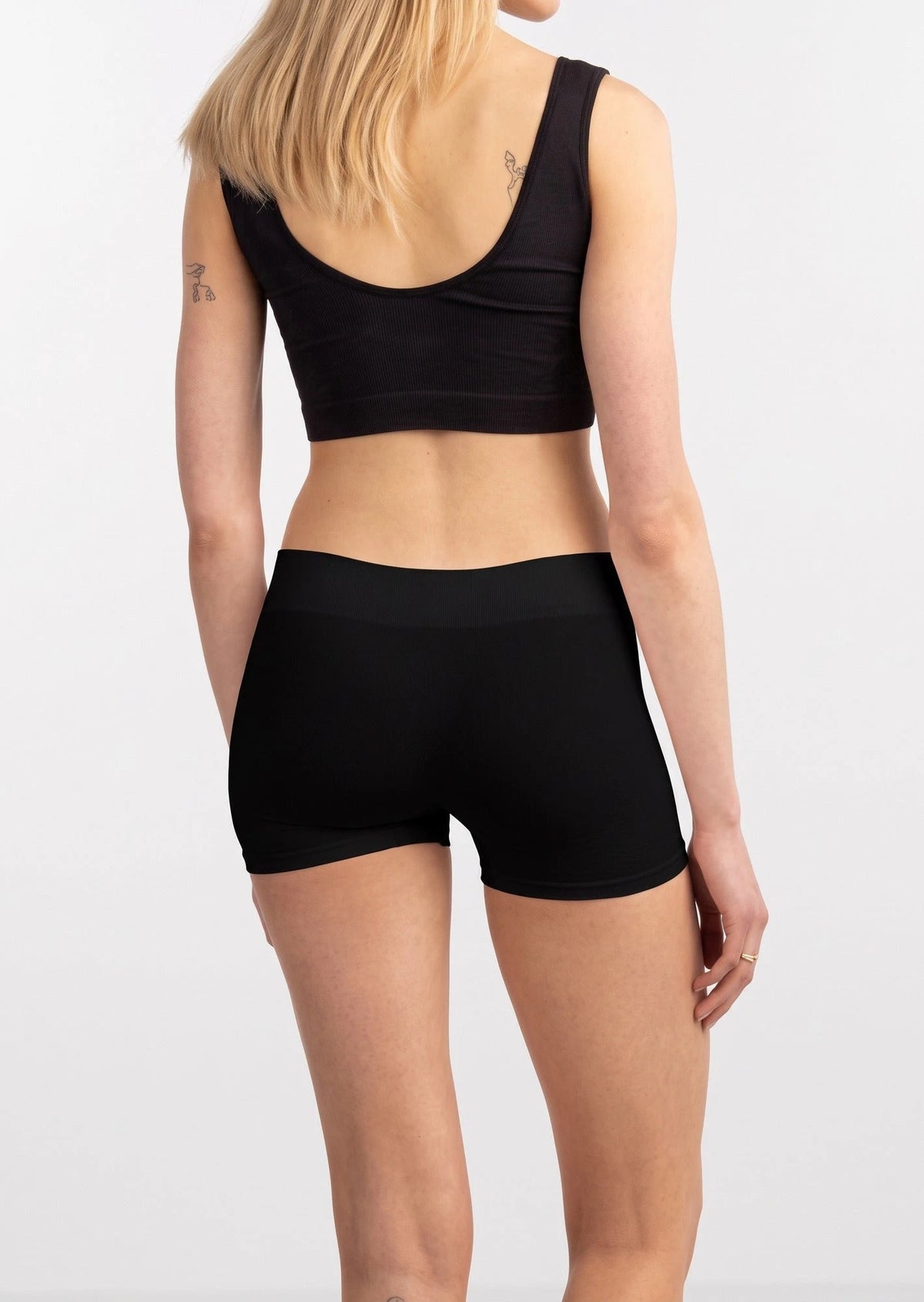 Pieces Pieces dames short naadloos - London - Broekje onder jurk