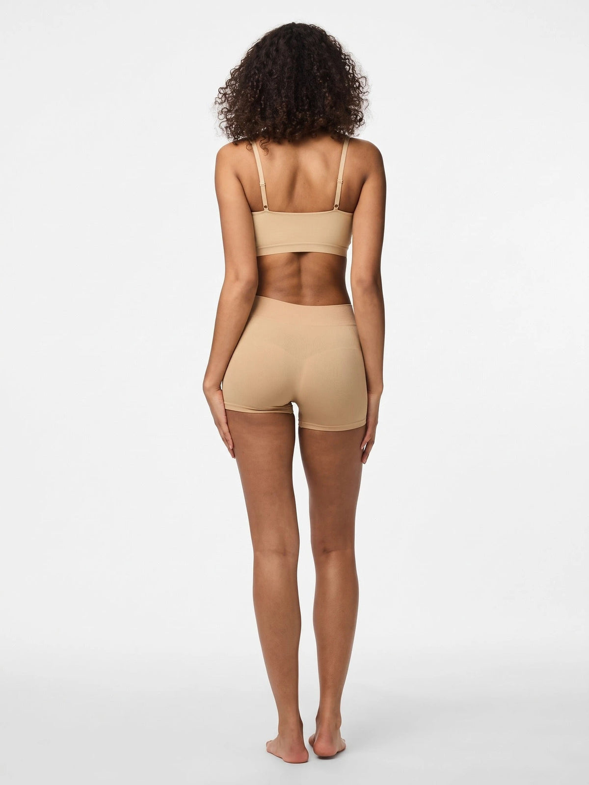 Pieces Pieces dames short naadloos - London - Broekje onder jurk