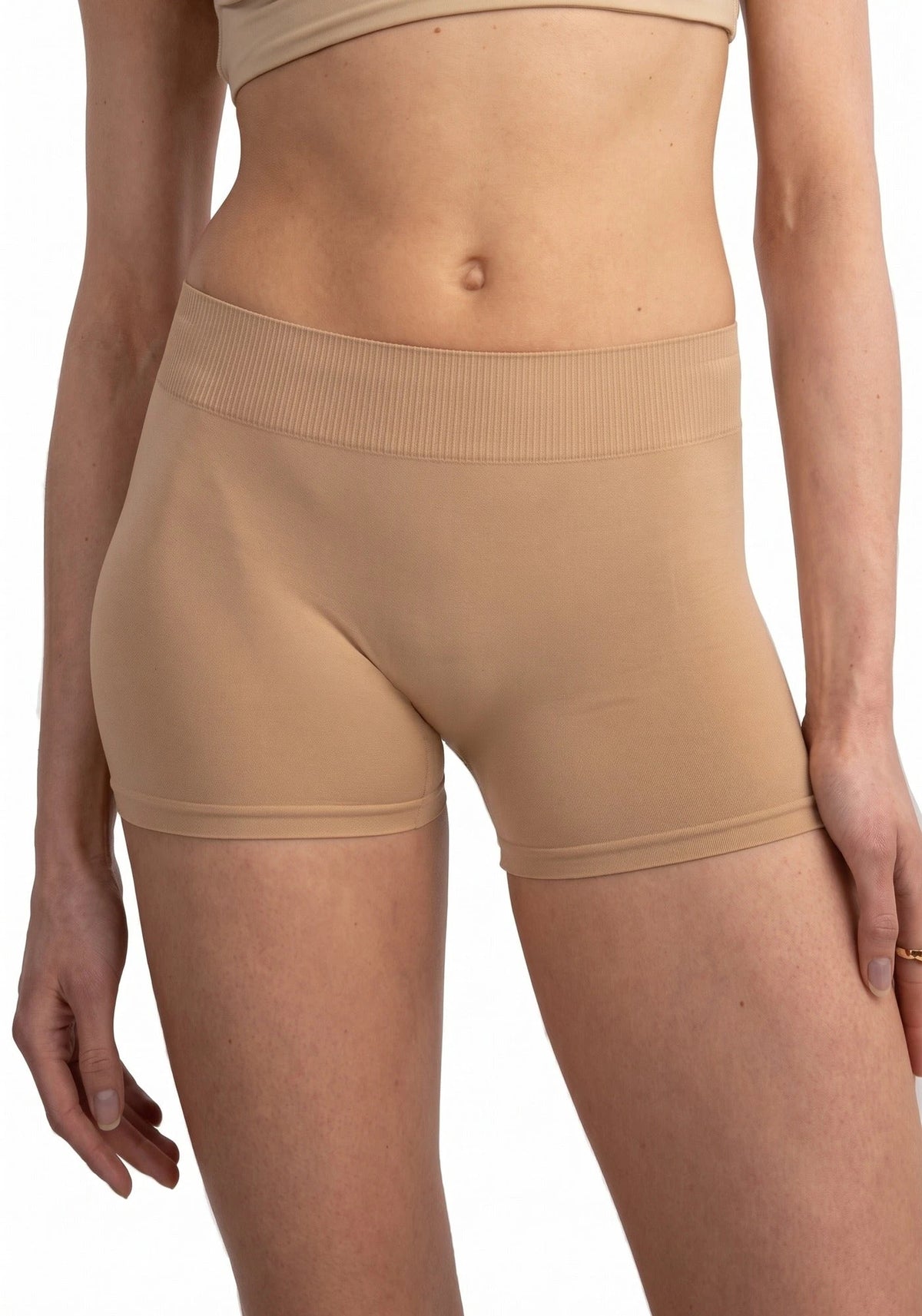 Pieces Pieces dames short naadloos - London - Broekje onder jurk