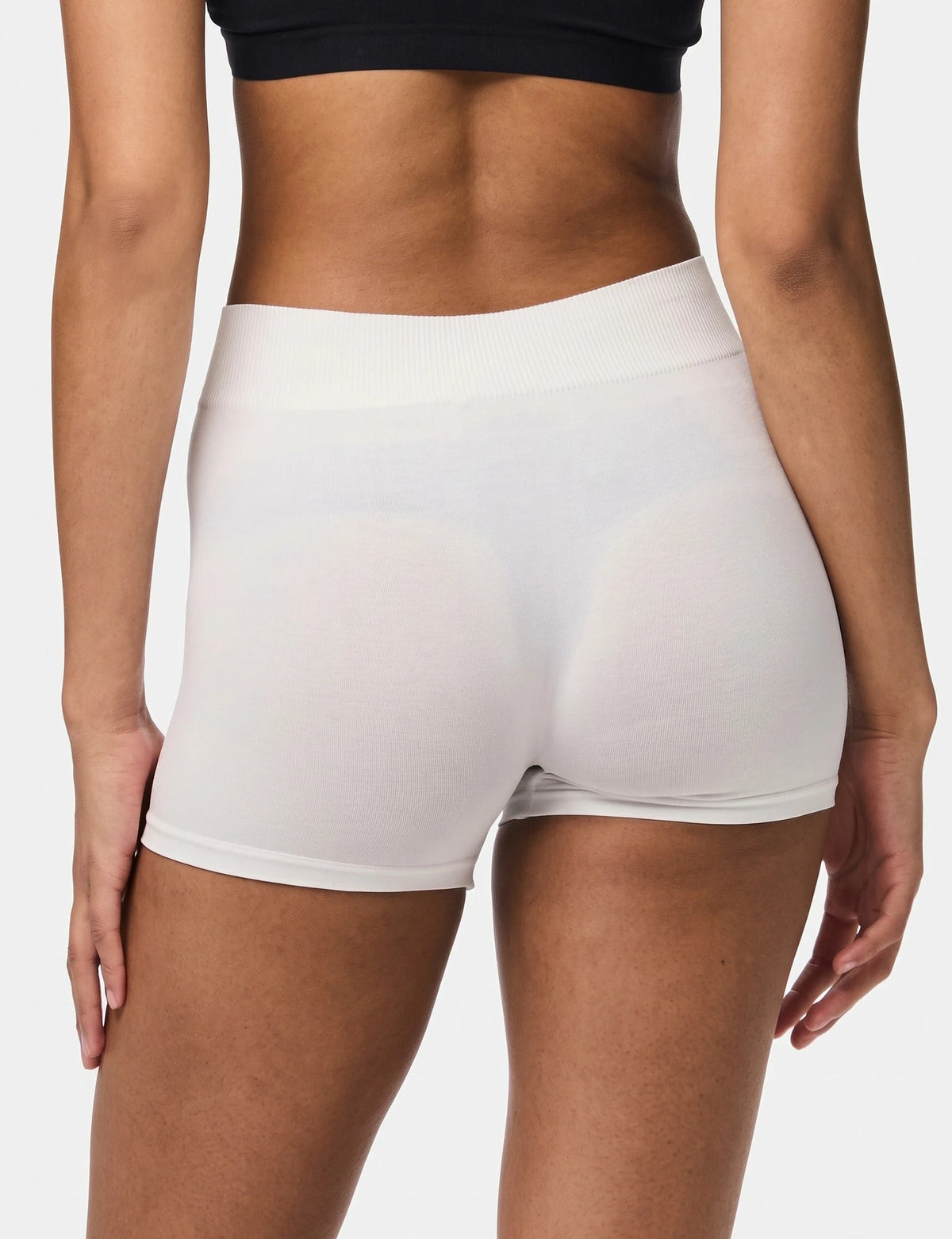 Pieces Pieces dames short naadloos - London - Broekje onder jurk