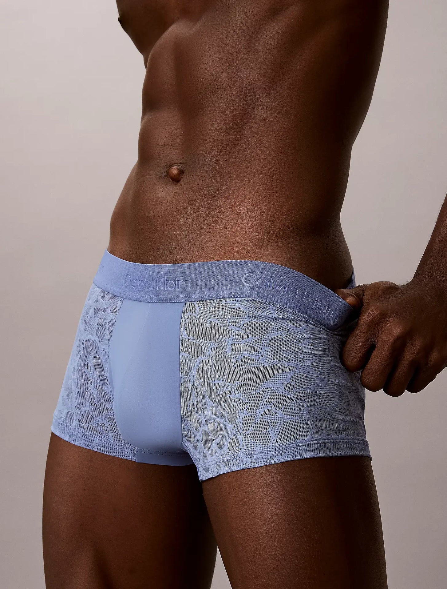 Sliponline Calvin Klein Kanten Heren boxershorts low rise - microfibre lace - Sculpt
