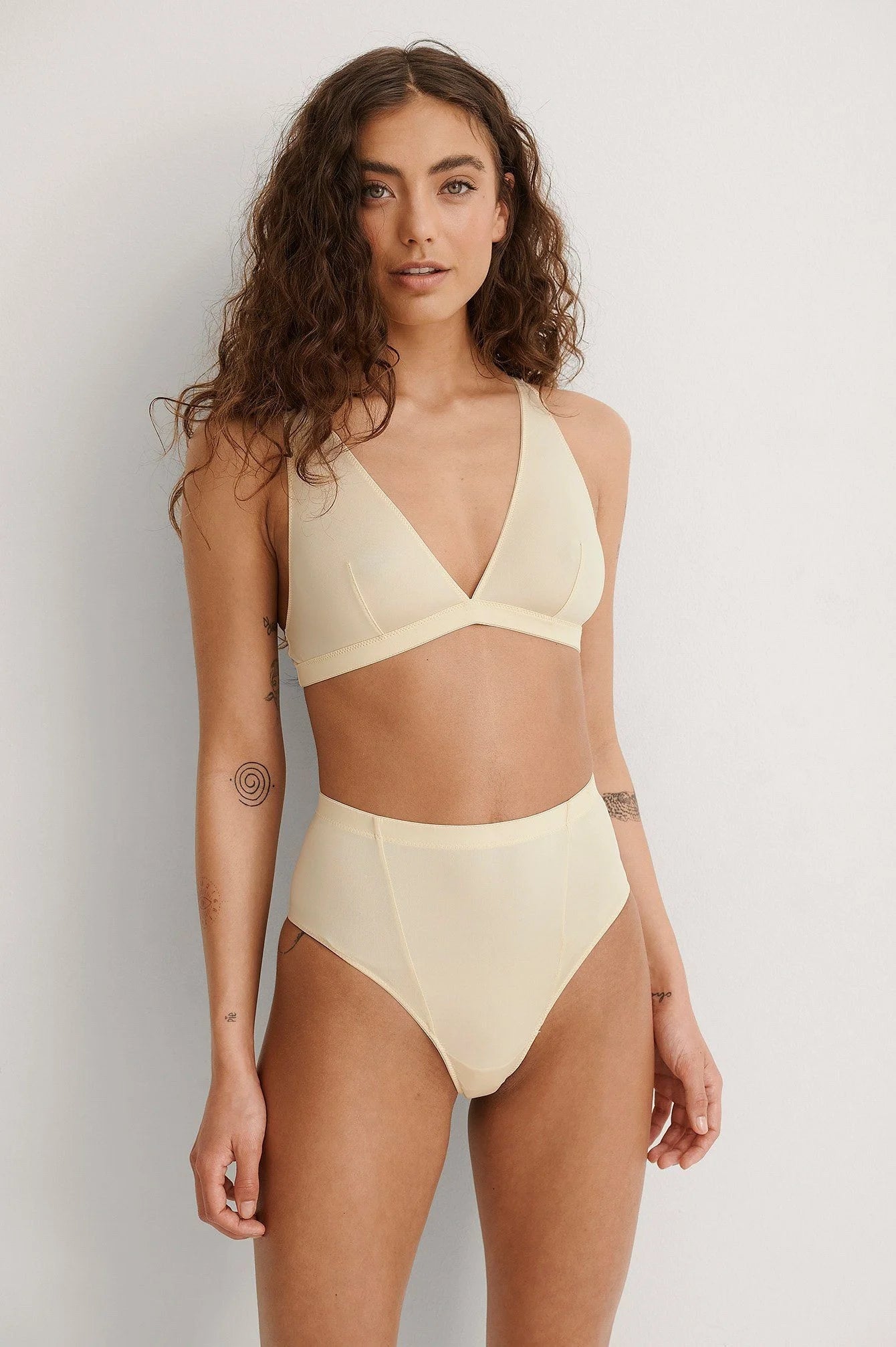 Sliponline Na-KD dames Slip - soft micro panty - Creme