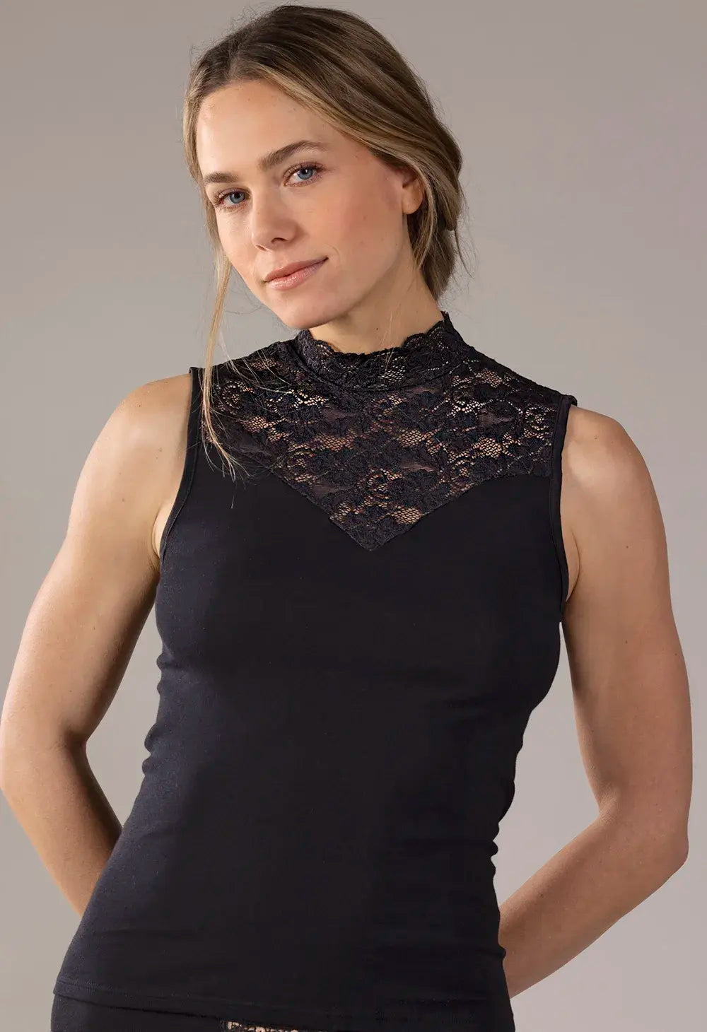 Sliponline Nina von C dames Kanten Top - Blazershirt