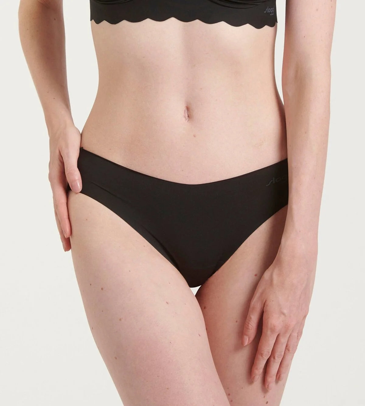 Sliponline Sloggi dames Zero hipstring microfiber 2.0