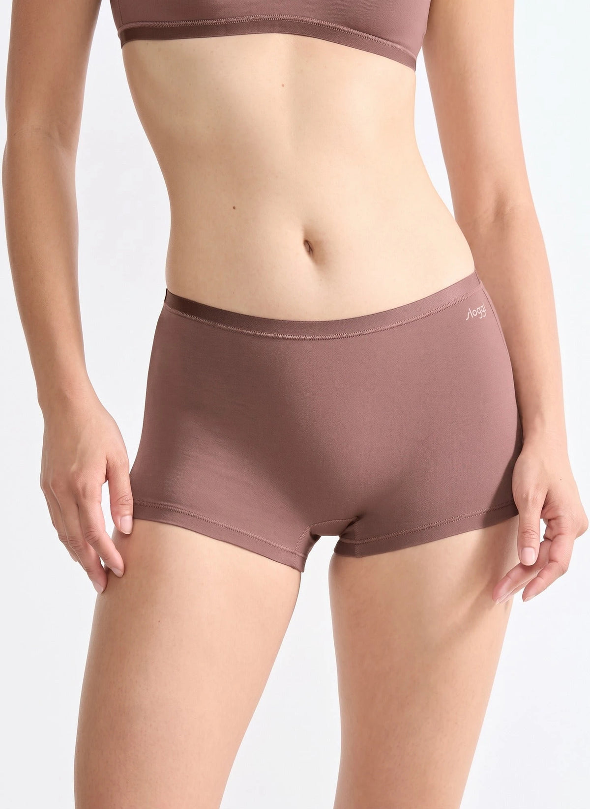 Oudroze | voor | Vooraanzicht op model, oudroze – Sloggi 3-pack dames Go shorts - Daily biologisch katoenen boxershorts