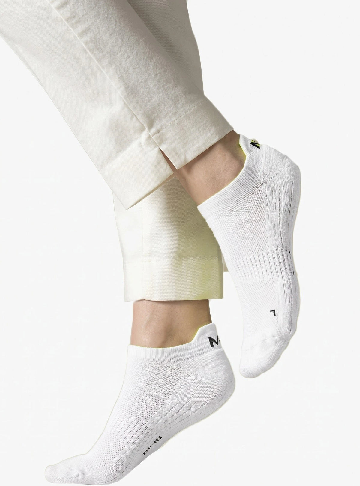 Wit | voor | Vooraanzicht, wit – MarcMarcs 2-paar Dames Sneaker Sokken Microfiber